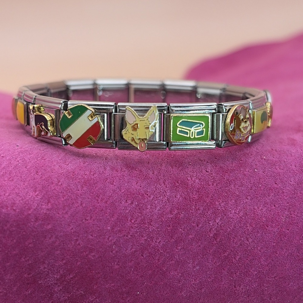 READY TO WEAR Italian Charm Bracelet with 18 Mixed Vintage Charms – Unique Gift - Picture 4 of 6